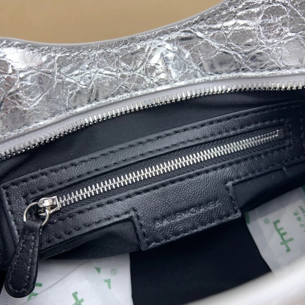 Balenciaga Classic Small City 9.4" (24 cm)