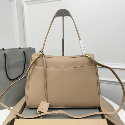 Balenciaga Ghost Medium 13.8" (35 cm)
