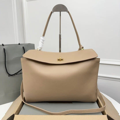 Balenciaga Ghost Medium 13.8" (35 cm)