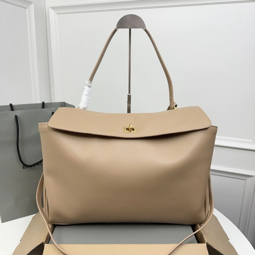 Balenciaga Ghost Medium 15.7" (40 cm)