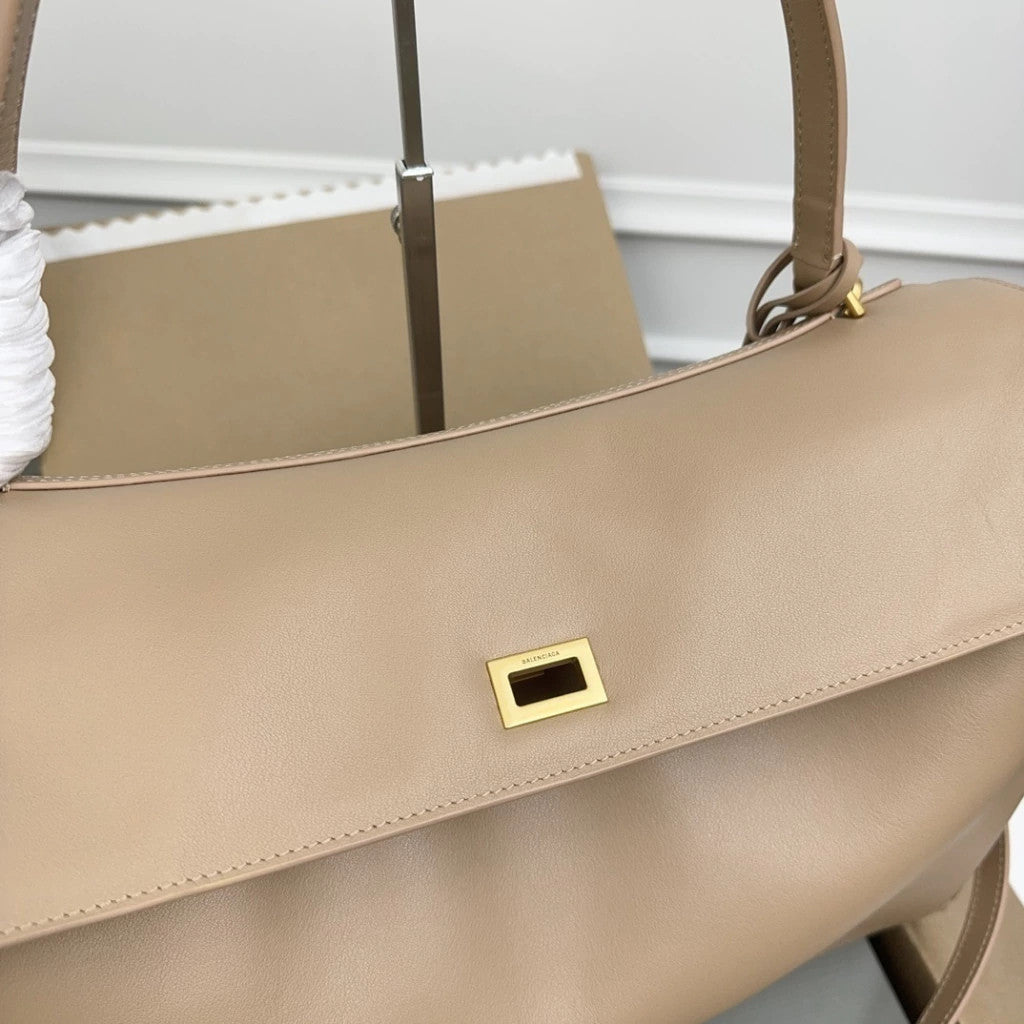 Balenciaga Ghost Medium 15.7" (40 cm)