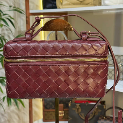Bottega Veneta Bang Bang Burgundy 9.1" (23 cm)