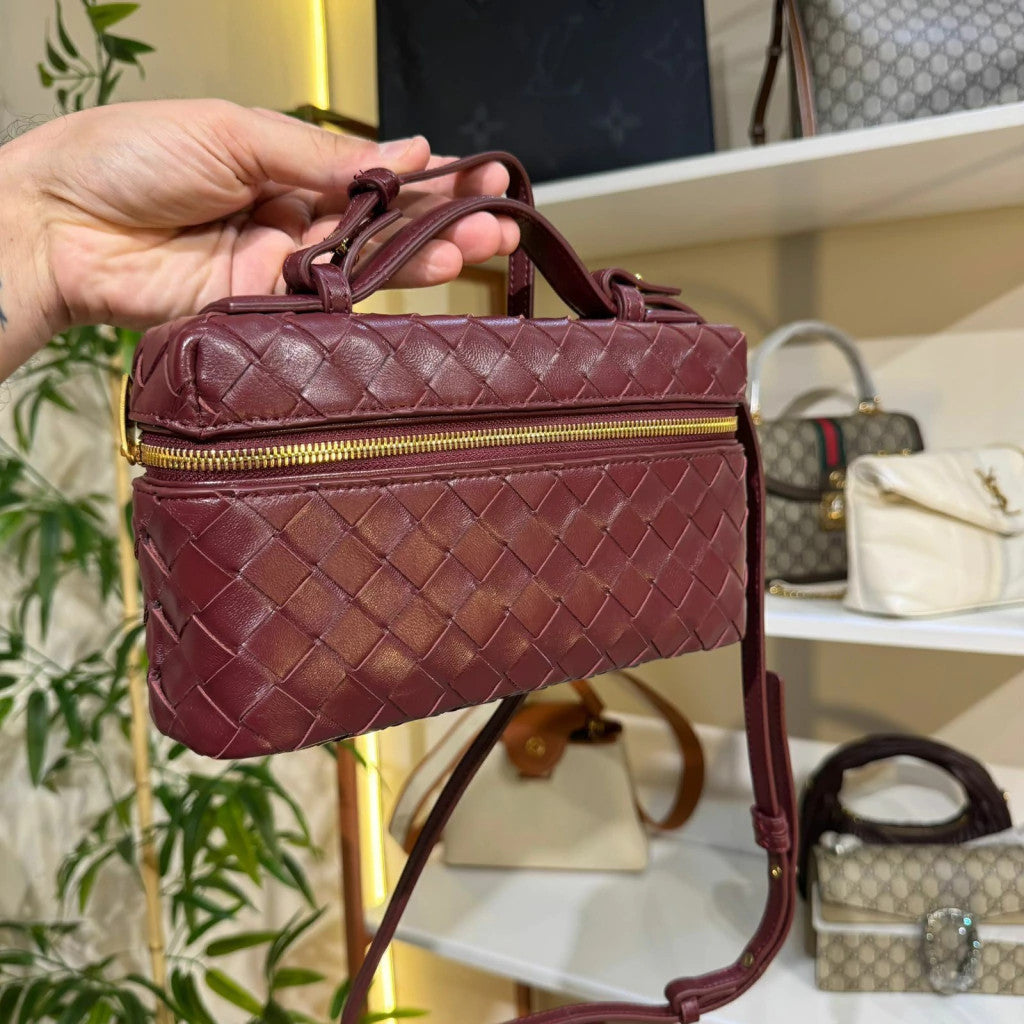 Bottega Veneta Bang Bang Burgundy 9.1" (23 cm)