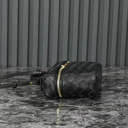 Bottega Veneta Bang Bang 9.1" (23 cm)