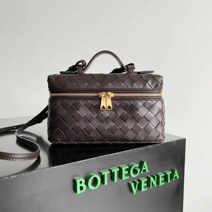 Bottega Veneta Bang Bang 9.1" (23 cm)