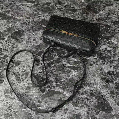 Bottega Veneta Bang Bang 9.1" (23 cm)
