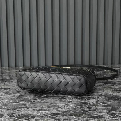 Bottega Veneta Bang Bang 9.1" (23 cm)