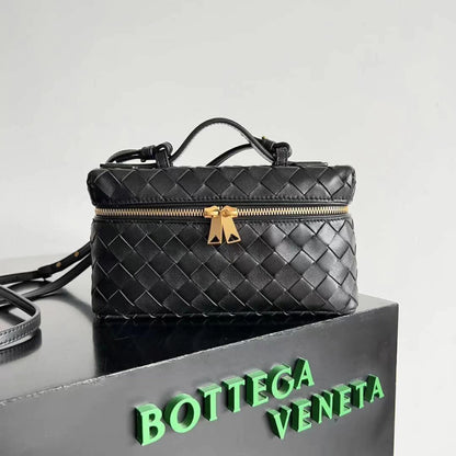 Bottega Veneta Bang Bang 9.1" (23 cm)