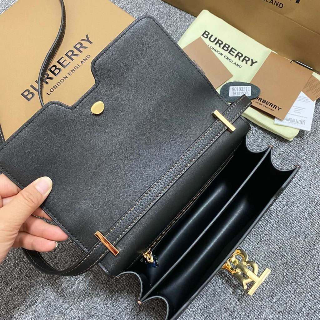 Burberry Legacy Monogram 8.3" (21 cm)