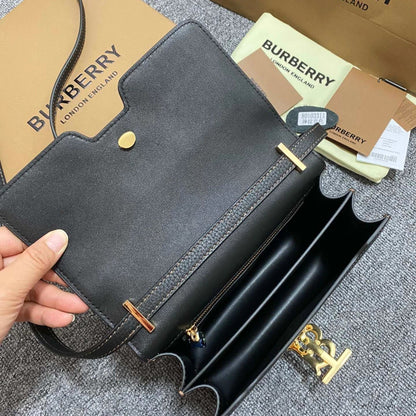 Burberry Legacy Monogram 8.3" (21 cm)