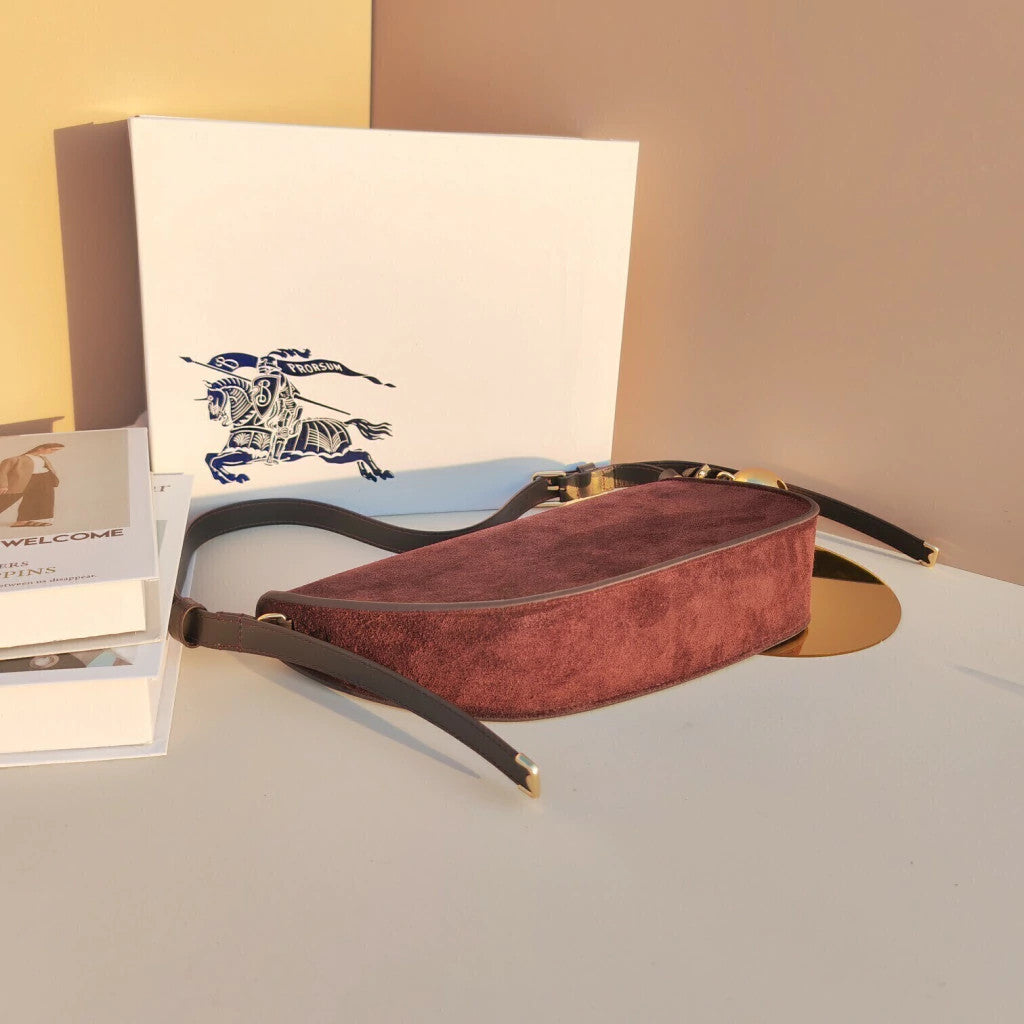 Burberry Half-Moon Velours Burgundy 8.7" (22 cm)