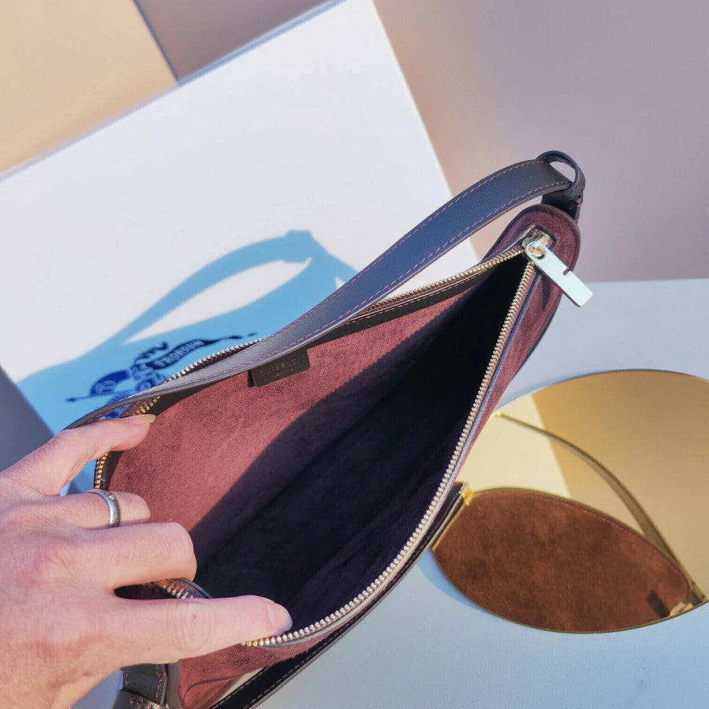 Burberry Half-Moon Velours Burgundy 8.7" (22 cm)