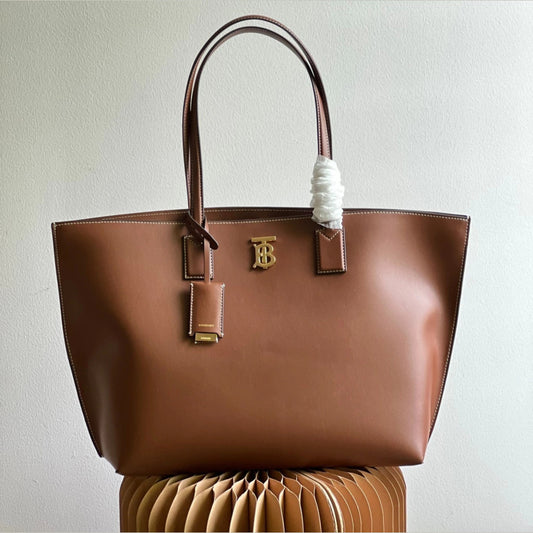 Burberry Tote Regency Cognac 13.8" (35 cm)