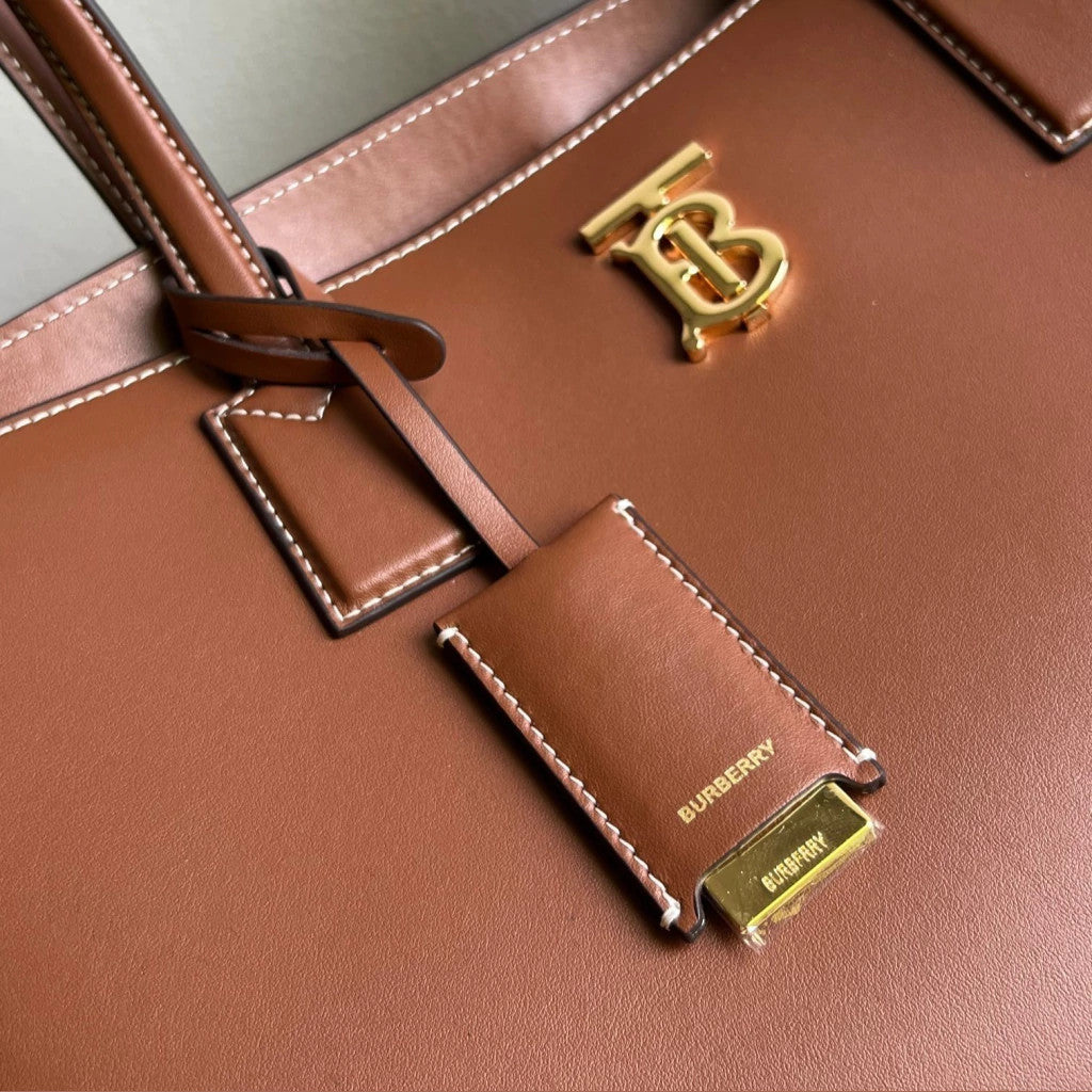 Burberry Tote Regency Cognac 13.8" (35 cm)