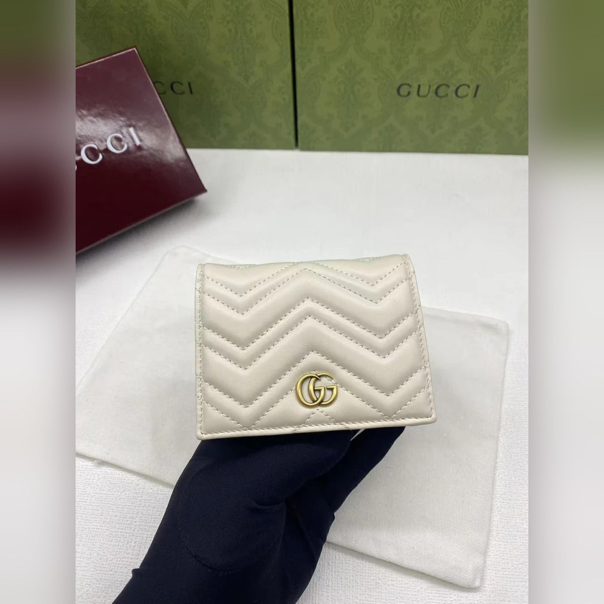 Gucci GG Marmont Compact Wallet