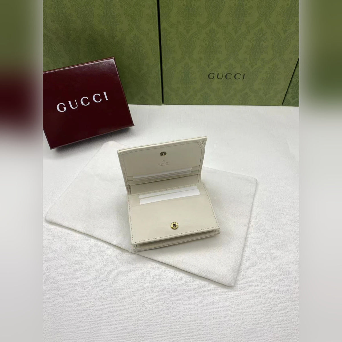 Gucci GG Marmont Compact Wallet