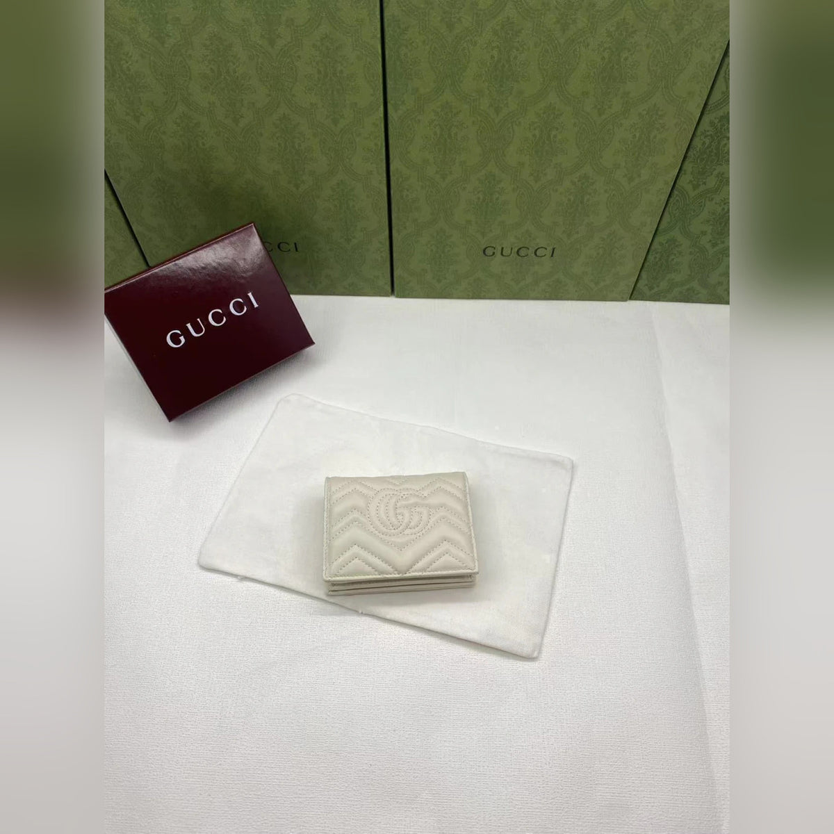 Gucci GG Marmont Compact Wallet