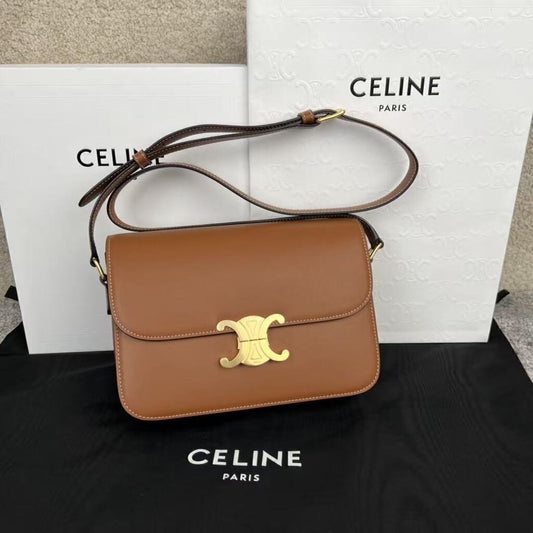 Celine Classique Triomphe Caramel 8.7" (22 cm)