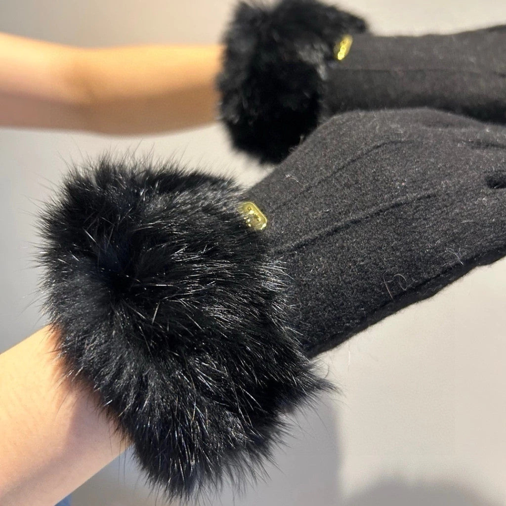 Celine Plume Gloves One Size