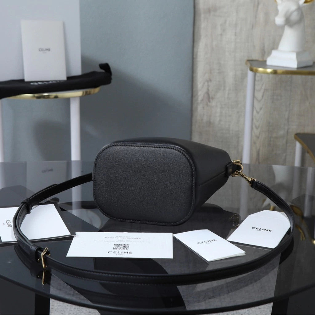 Celine Triomphe Parisienne 9.6" (24.5 cm)