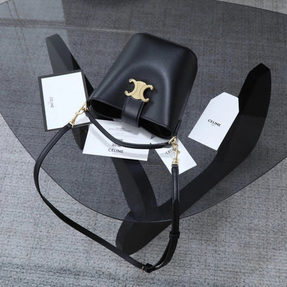 Celine Triomphe Parisienne 9.6" (24.5 cm)
