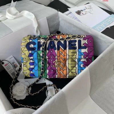 Chanel 19 Flap Graffiti 9.6" (24.5 cm)