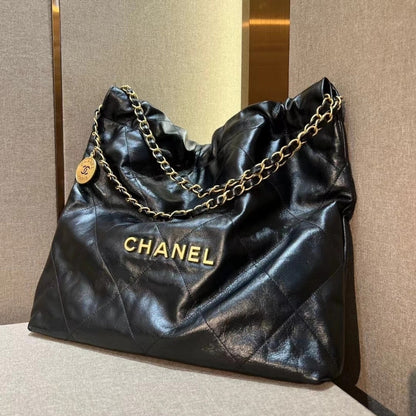 Chanel 22 Quilted Leather 15.4" (39 cm)