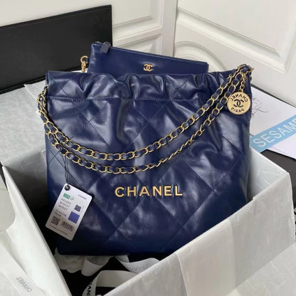 Chanel 22 Quilted Leather 15.4" (39 cm)