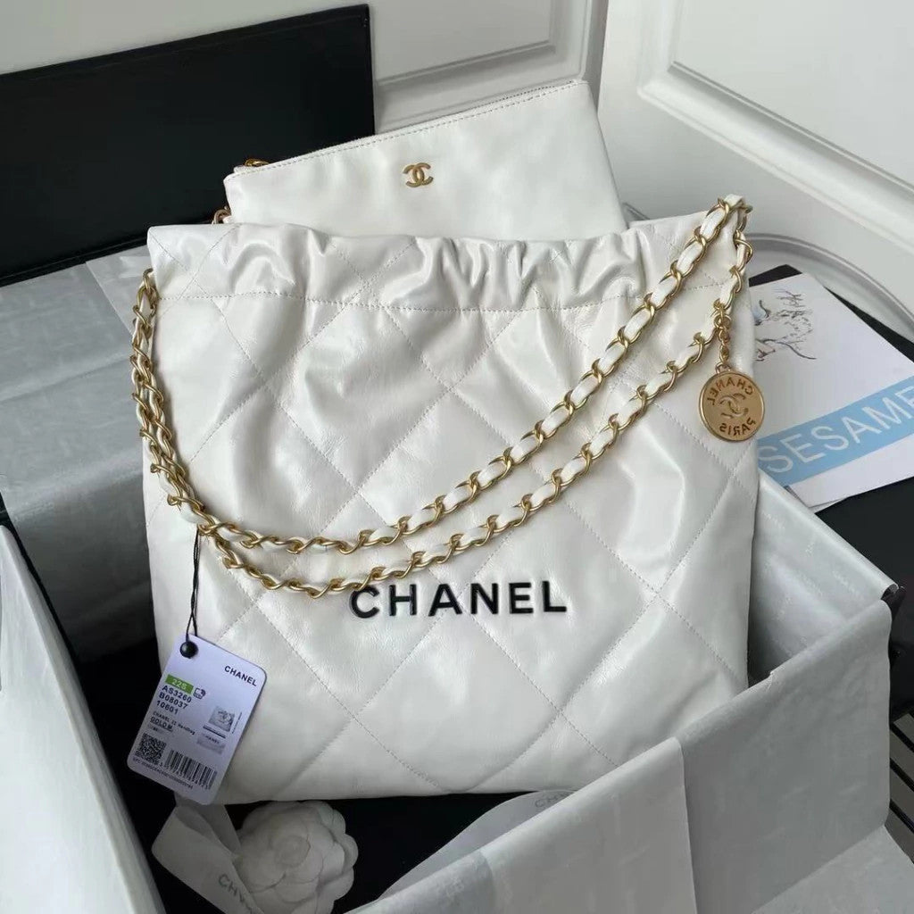 Chanel 22 Quilted Leather 15.4" (39 cm)