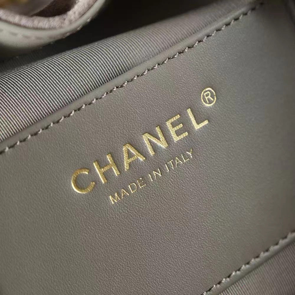 Chanel 25 Small 11.8" (30 cm)