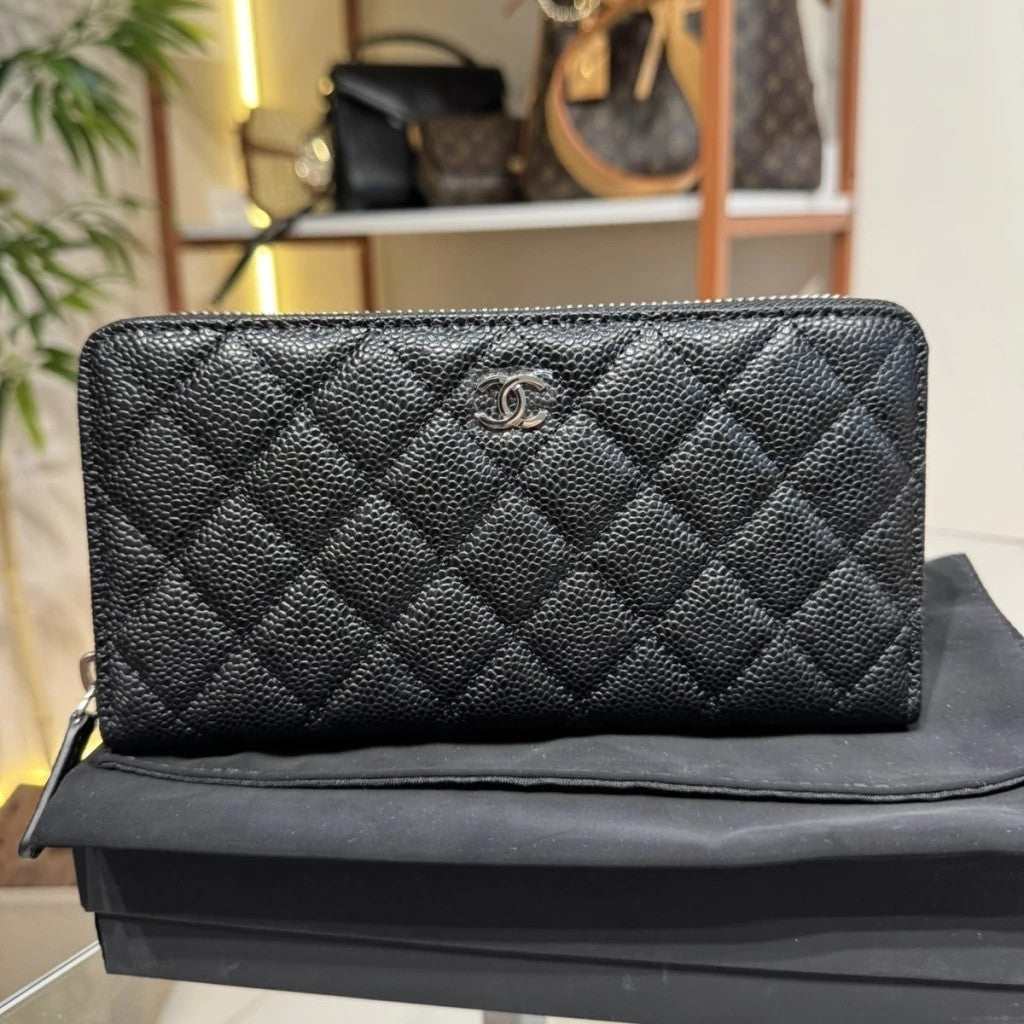Chanel Zipped Wallet Caviar Quilted 7.7" (19.5 cm)