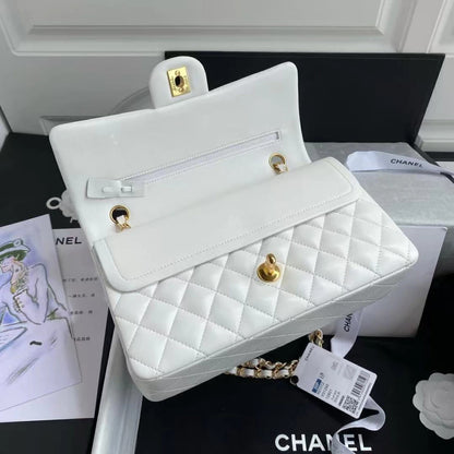 Chanel Classic Flap Medium 9.8" (25 cm)