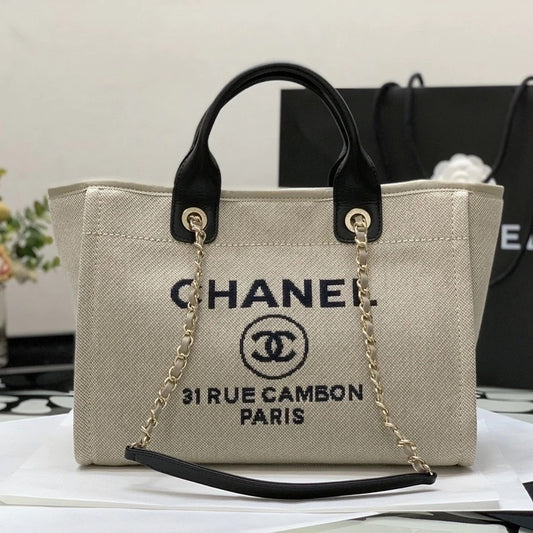 Chanel Deauville 15.4" (39 cm)