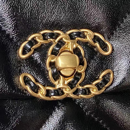 Chanel 19 Flap 7.6" (19.2 cm)