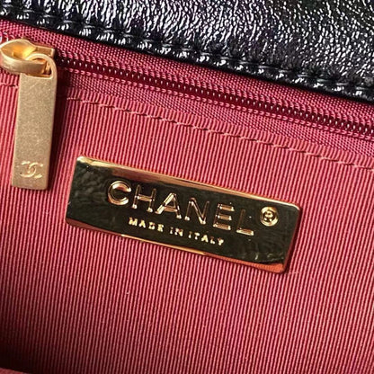 Chanel 19 Flap 7.6" (19.2 cm)