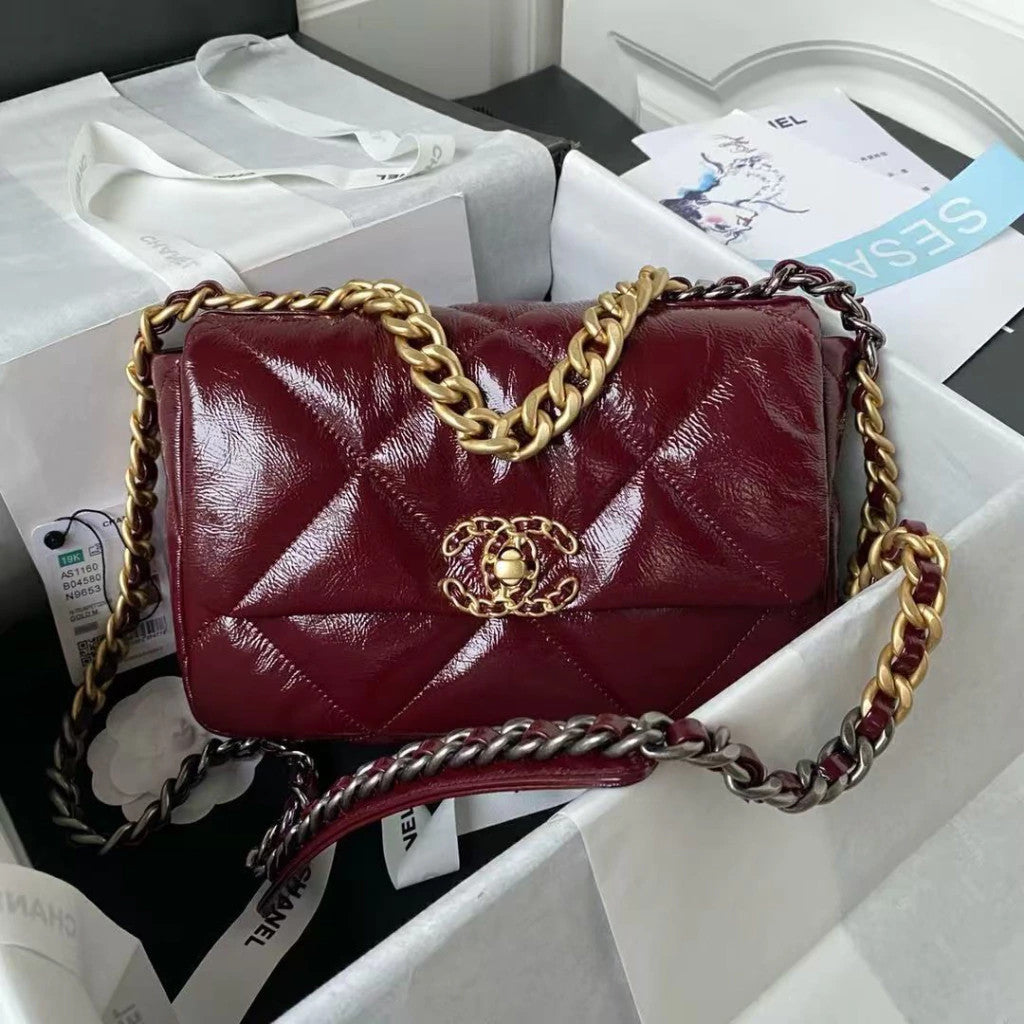 Chanel 19 Flap 7.6" (19.2 cm)