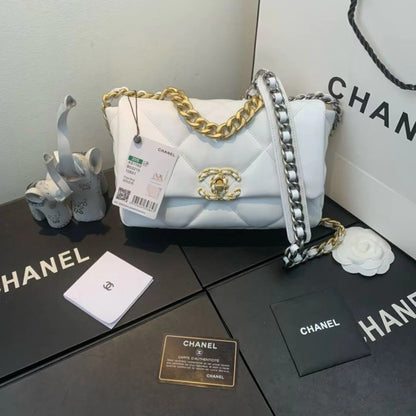 Chanel 19 Flap 7.6" (19.2 cm)
