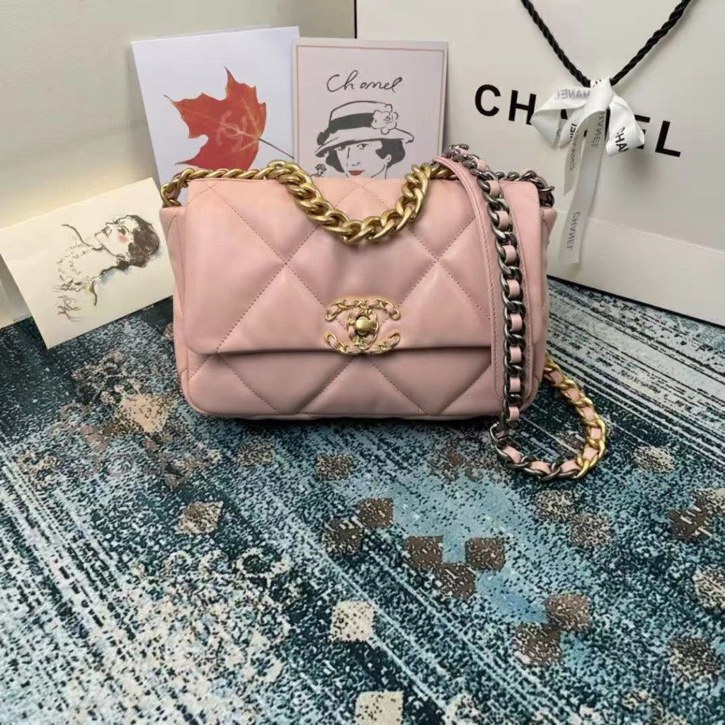 Chanel 19 Flap 7.6" (19.2 cm)