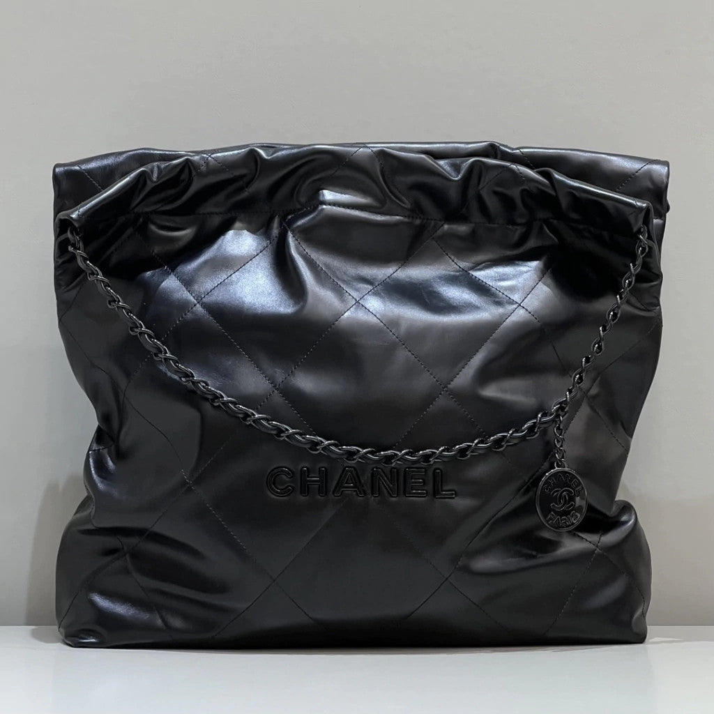 Chanel 22 Large Tote 15.4" (39 cm)
