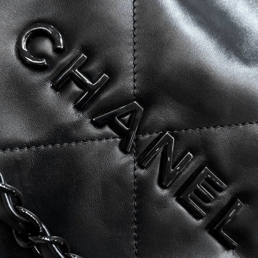 Chanel 22 Large Tote 15.4" (39 cm)