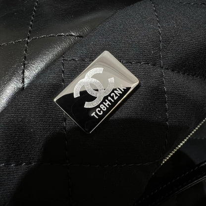Chanel 22 Large Tote 15.4" (39 cm)