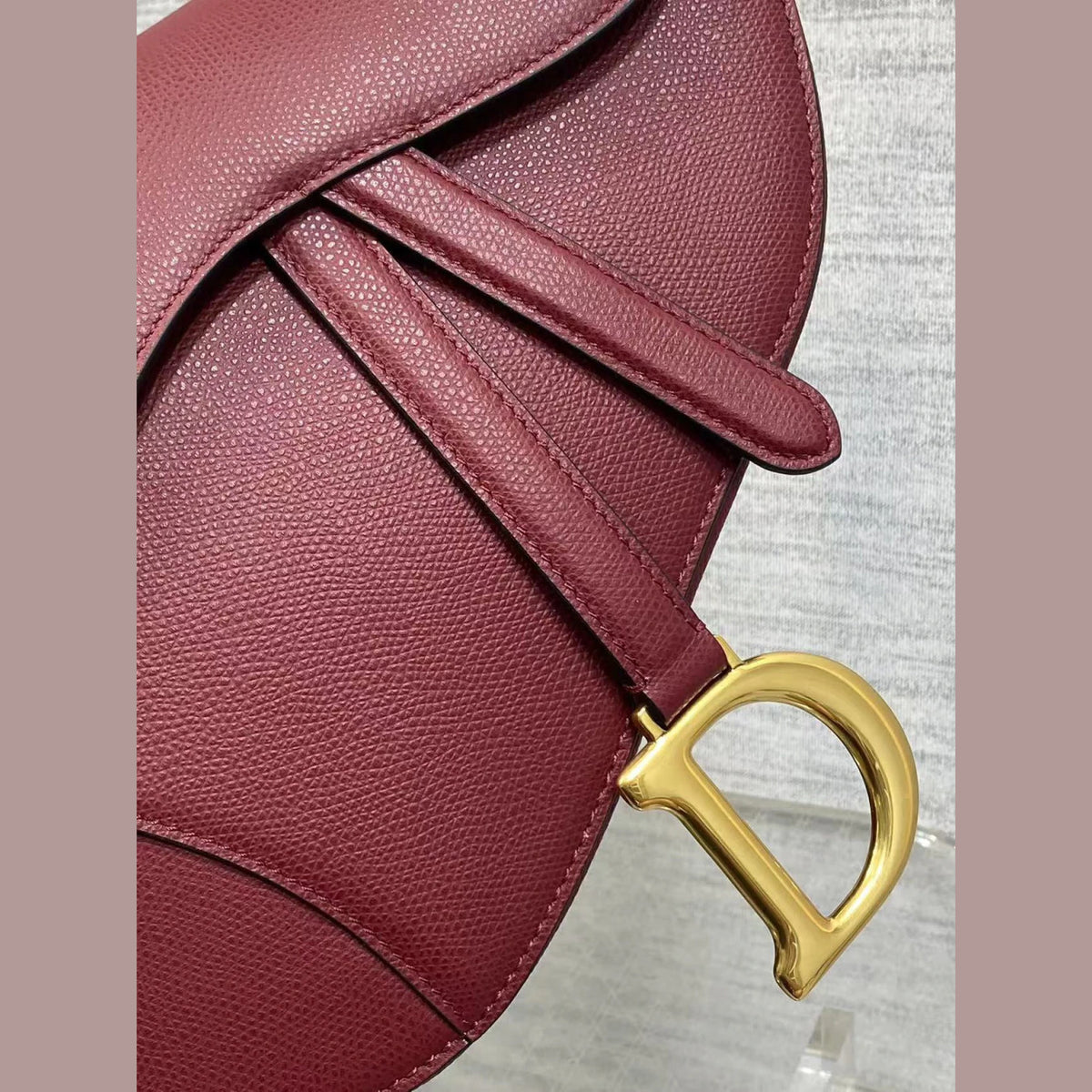 Dior Saddle 7.9" (20 cm)