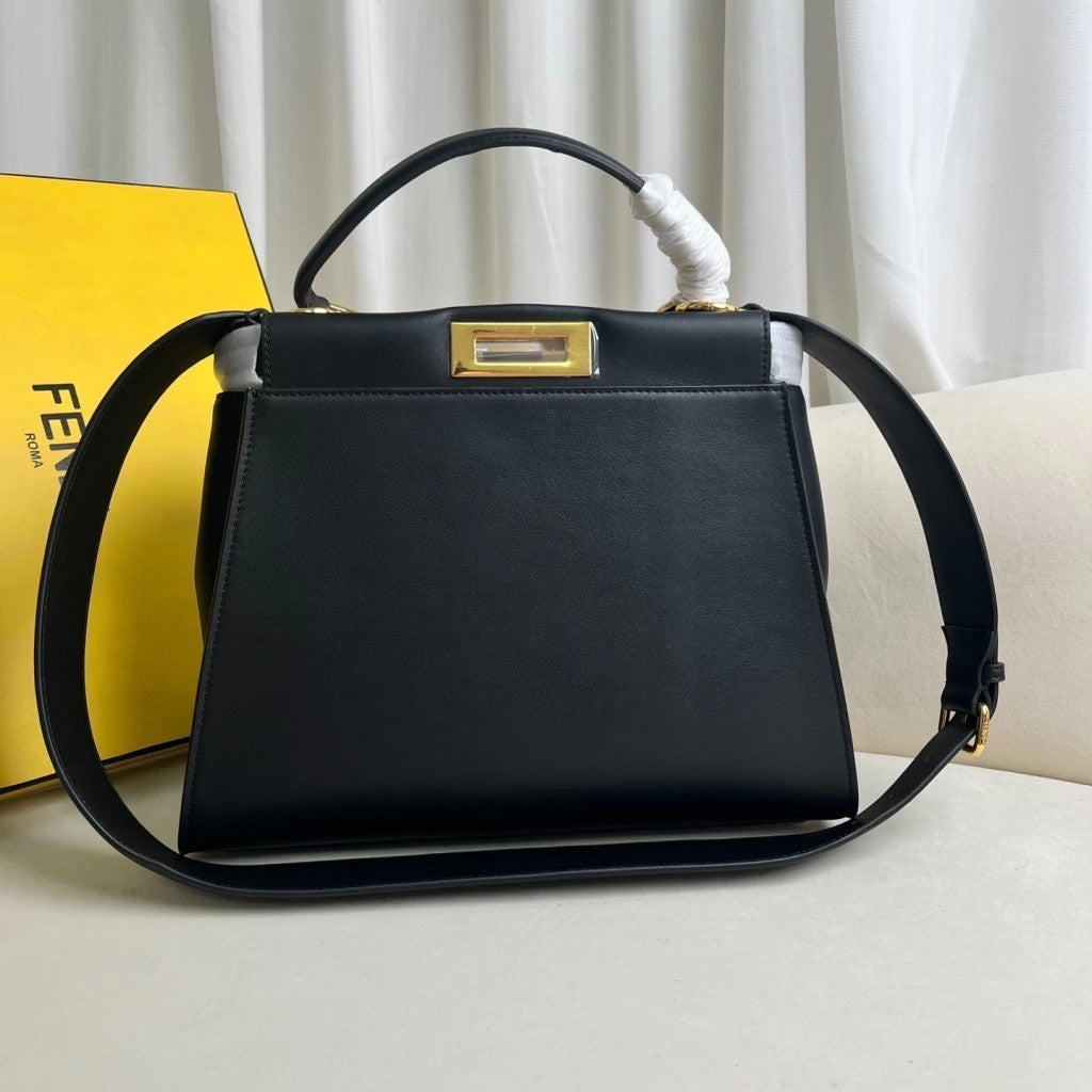 Fendi Peekaboo ISeeU Medium 13.2" (33.5 cm)