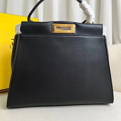 Fendi Peekaboo ISeeU Medium 13.2" (33.5 cm)
