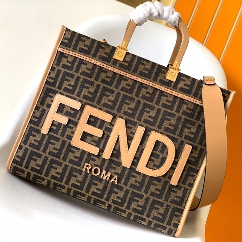 Fendi Sunshine Shopper Medium 14" (35.5 cm)