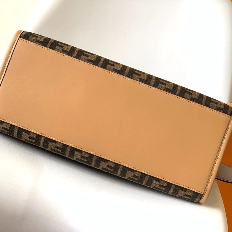 Fendi Sunshine Shopper Medium 14" (35.5 cm)