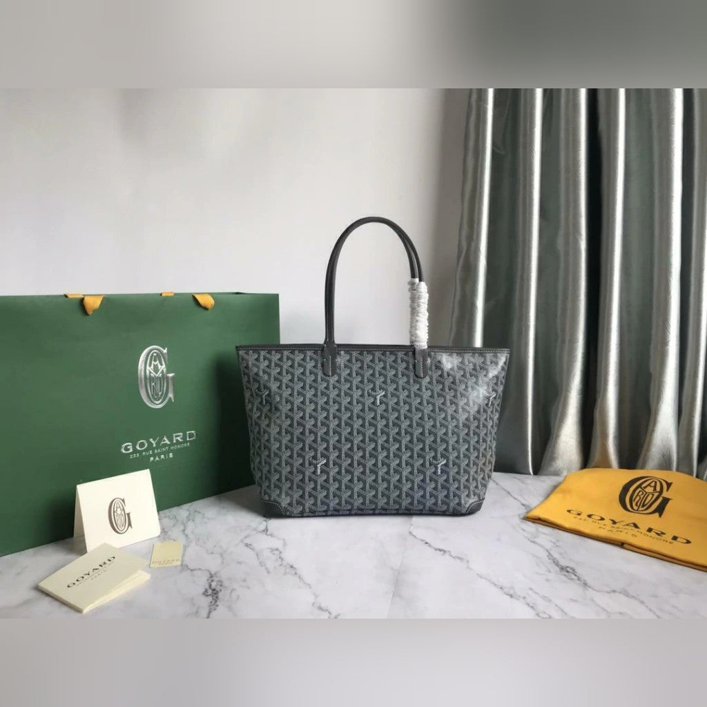 Goyard Saint Louis PM 13.4" (34 cm)