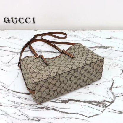 Gucci Emblem GG Supreme 11.8" (30 cm)