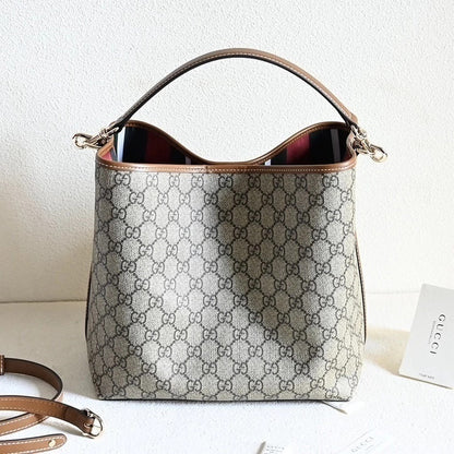 Gucci Emblem Medium 13.8" (35 cm)