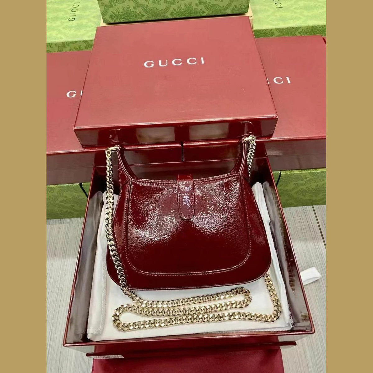 Gucci Jackie Red 7.5" (19 cm)